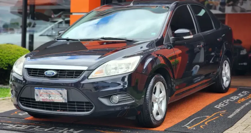 FORD FOCUS SEDAN 2.0 2010 / 2011