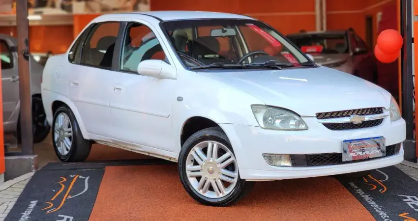 Chevrolet Corsa Classic LS 1.0 2012 – R$ 27.900 Simplicidade, economia e robustez que cabem no seu b