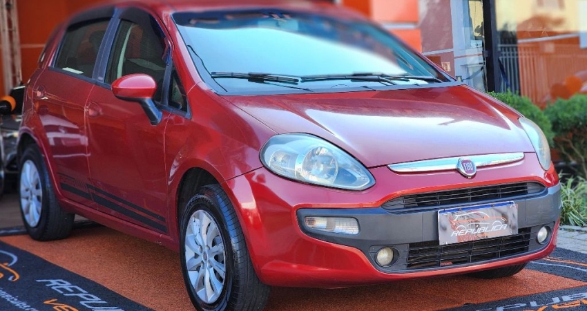  FIAT PUNTO ATTRACTIVE 1.4 2013/2014 – ECONOMIA, CONFORTO E ESTILO! 