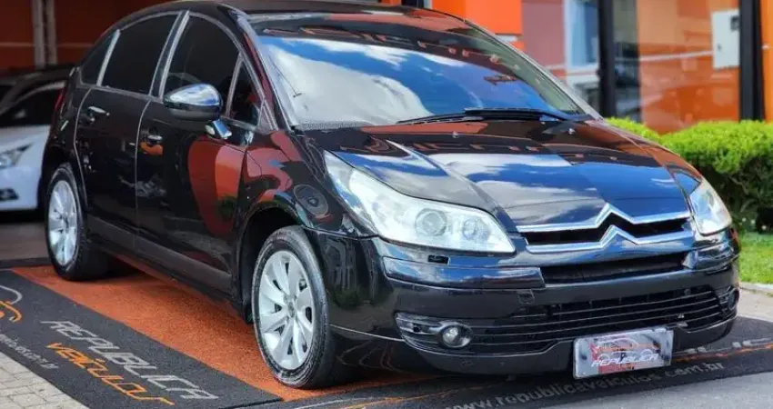 C4 Exclusive Preto 2013