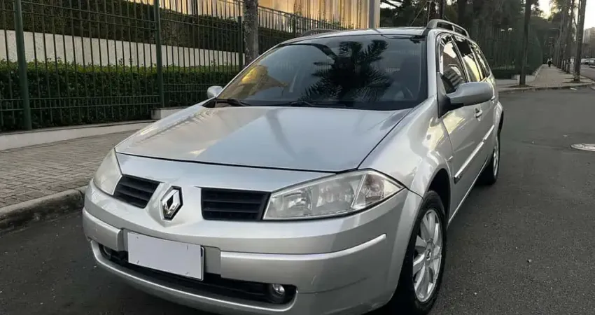 RENAULT MEGANEGT DYN 16 2011