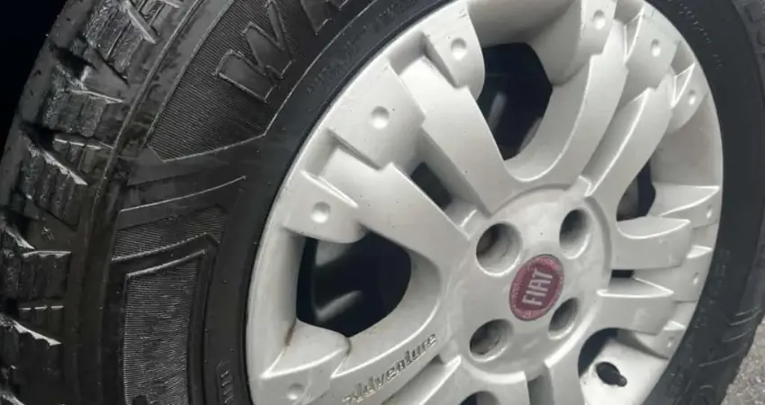 FIAT STRADA ADVENT FLEX 2011