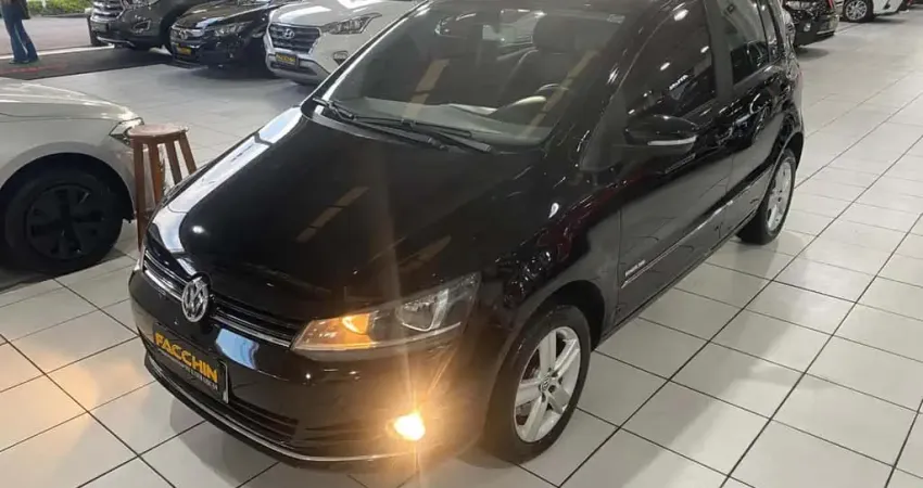 VOLKSWAGEN FOX 1.6 MSI HIGHLINE 16V FLEX 4P AUTOMATIZADO 2016