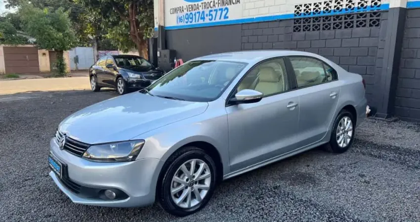 Volkswagen Jetta 2012 2.0 comfortline 120cv flex 4p tiptronic