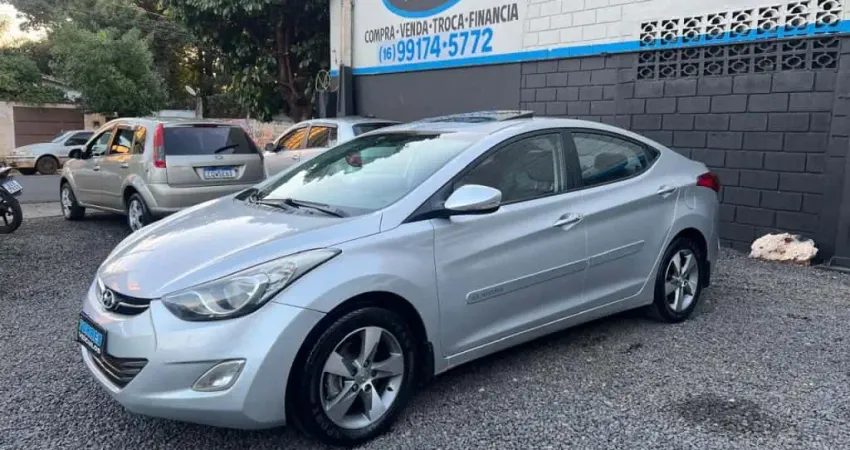 Hyundai Elantra 2013 2.0 gls 16v flex 4p automático