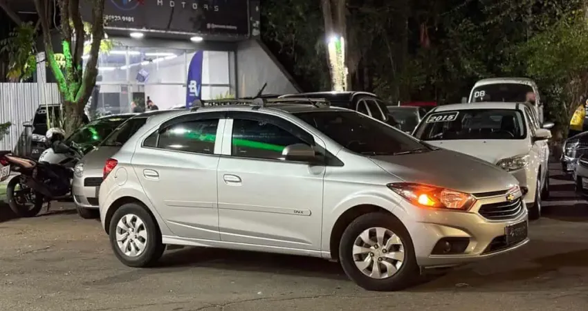 Chevrolet Onix 2018 1.0 mpfi lt 8v flex 4p manual