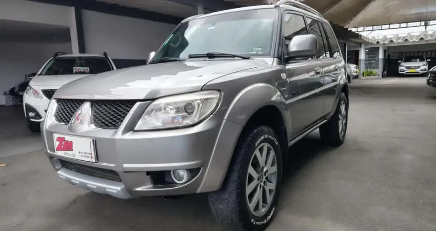 MITSUBISHI PAJERO TR4 2.0 4X4 16V 140CV FLEX 4P AUTOMATICO 2014