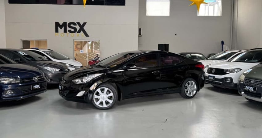 Hyundai Elantra Gasolina Automático