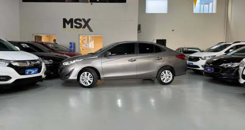 Toyota Yaris Sedan Flex Automático