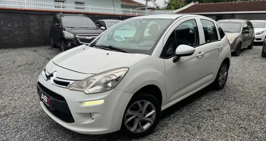 Citroën C3 Attra/Origine Pack 1.5 Flex 8V 5p Mec  - Branca - 2015/2016