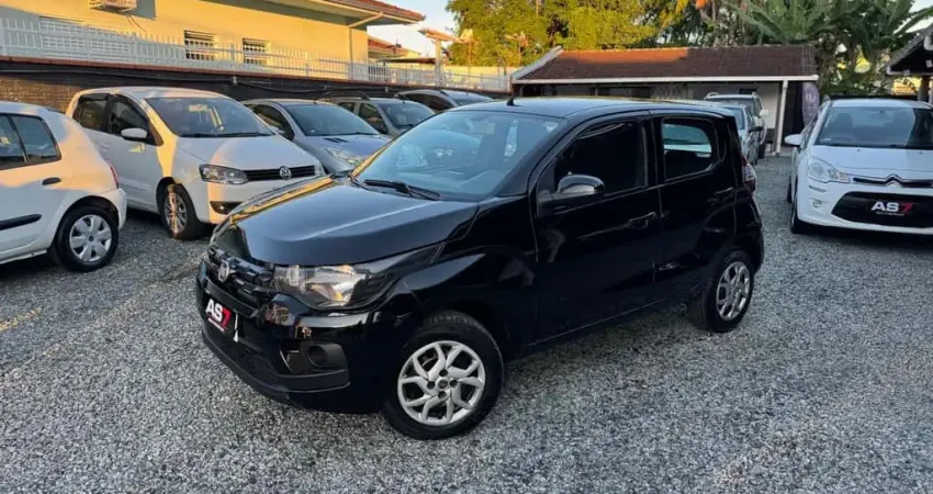 Fiat Mobi DRIVE 1.0 Flex 6V 5p  - Preta - 2017/2018