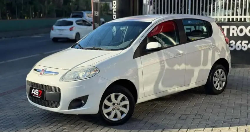 Fiat Palio ATTRACTIVE 1.0 EVO Fire Flex 8v 5p  - Branca - 2013/2014