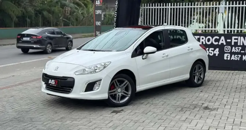 Peugeot 308 Allure 2.0 Flex 16V 5p Aut.  - Branca - 2014/2015