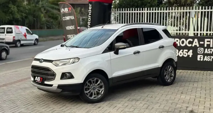 Ford EcoSport FREESTYLE 1.6 16V Flex 5p  - Branca - 2013/2013