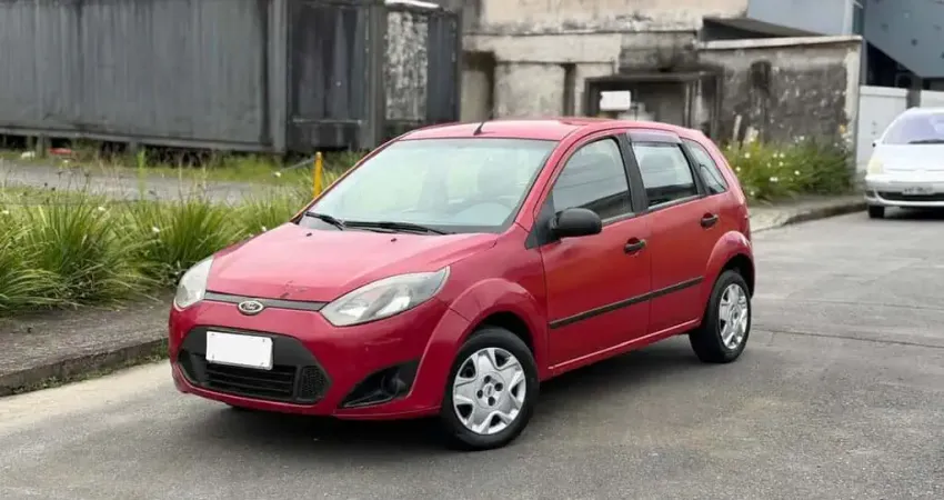 Ford Fiesta 1.0 8V Flex/Class 1.0 8V Flex 5p  - Vermelha - 2012/2013