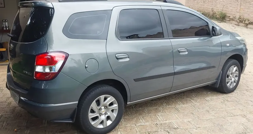 SPIN LTZ 2014 automática 7 lugares 