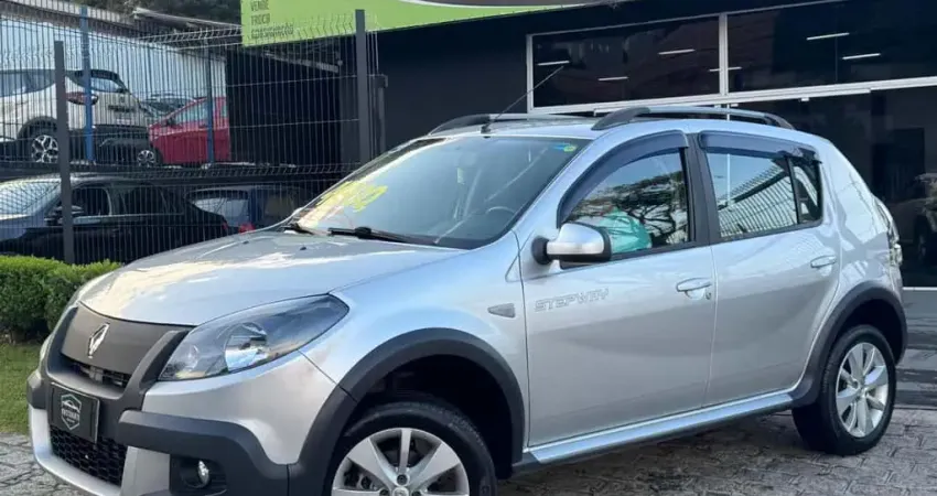 RENAULT SANDERO STW 16HP 2014