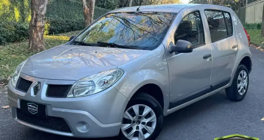 Renault Sandero 2011 1.0 authentique 16v flex 4p manual