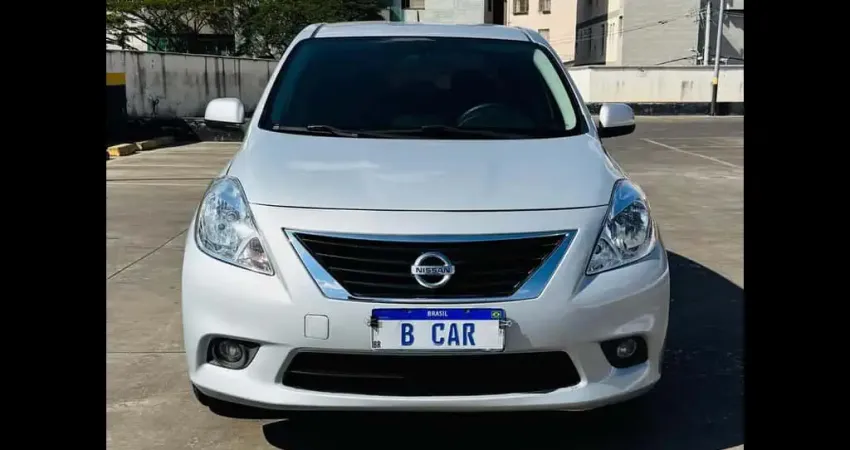 NISSAN VERSA 16SV FLEX 2014