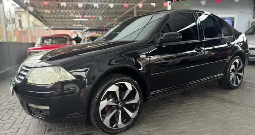 Volkswagen BORA 2.0 MI 8V GASOLINA 4P TIPTRONIC