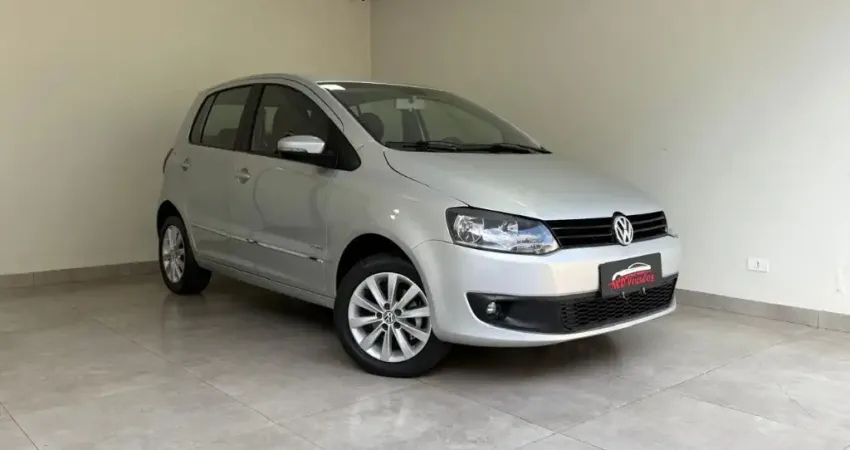Volkswagen Fox Prime 1.6 Flex Aut. Completo
