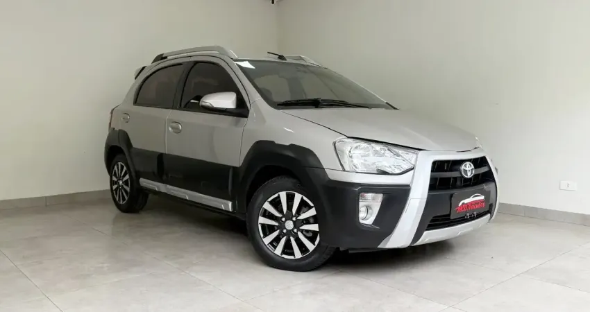 Etios Cross 1.5 Flex Aut. Placa A Baixo km 