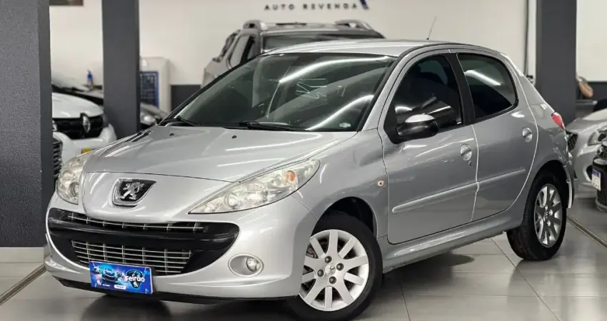 Peugeot 207 XS 16V 4 portas 