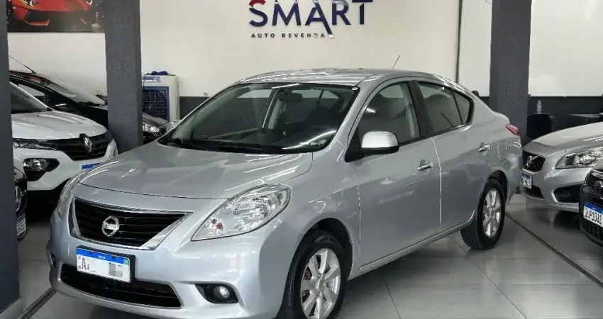 Nissan Versa SL 1.6 Manual