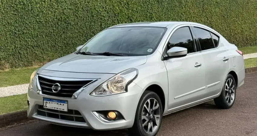 Nissan Versa 2016  1.6 16v flex unique