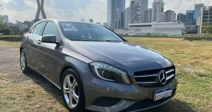 MERCEDES-BENZ A200TURBO 2015