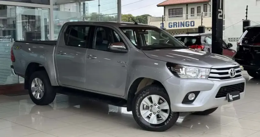 Hilux CD SRV 4x4 2.7 Flex 16V Aut.