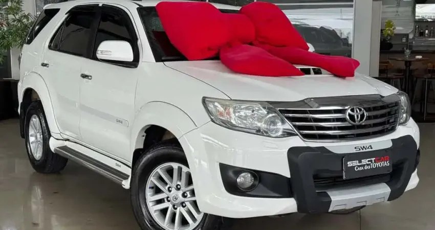 TOYOTA HILUX SW4 3.0 SRV 4X4 7 LUGARES 16V TURBO INTERCOOLER DIESEL 4P AUT 2015