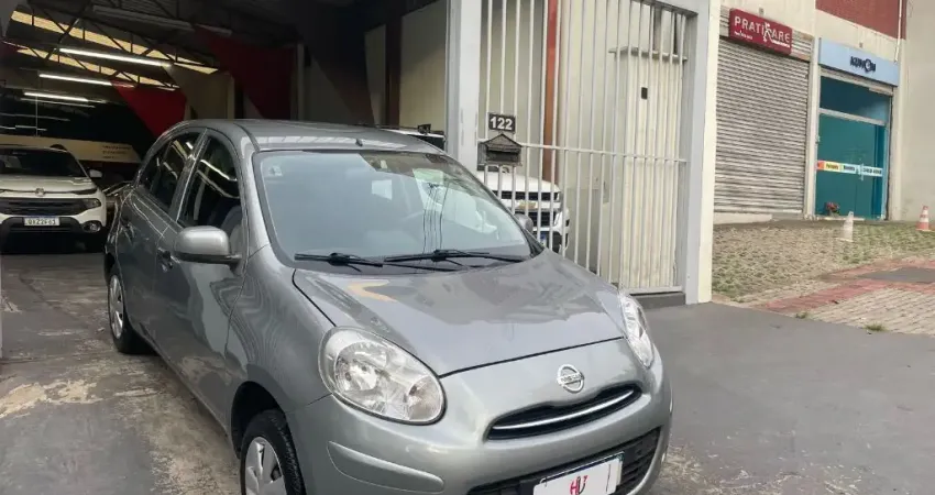 Nissan March S 1.0 16V Flex Fuel 5p