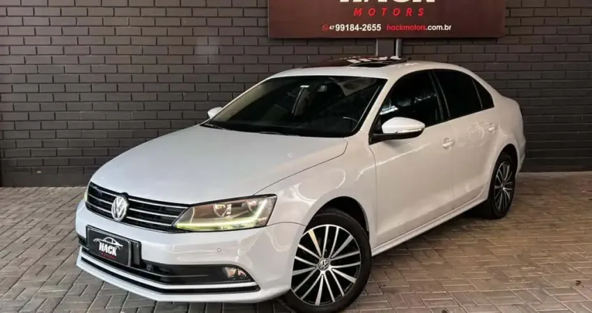 Volkswagen Jetta Comfortline 1.4 TSI 16V 4p Aut.  - Prata - 2017/2017