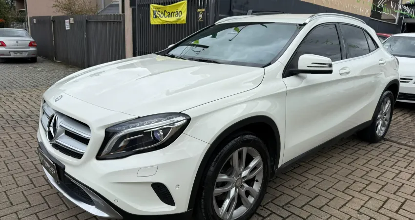 Mercedes-Benz GLA 200