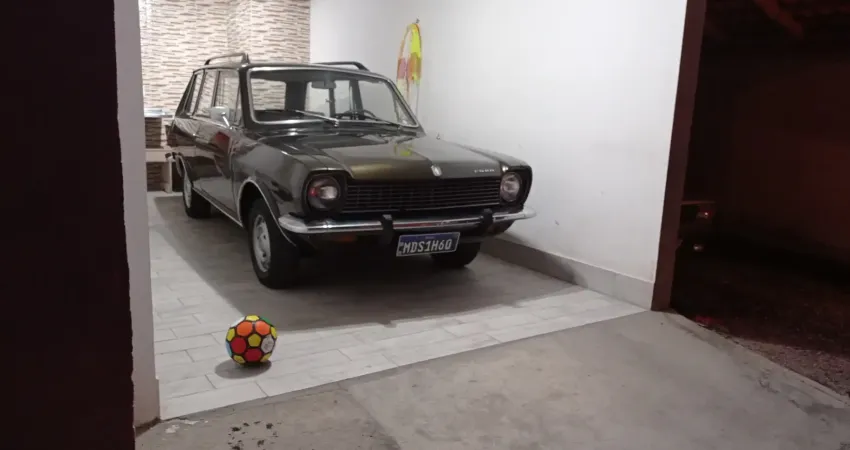 FORD BELINA à venda.