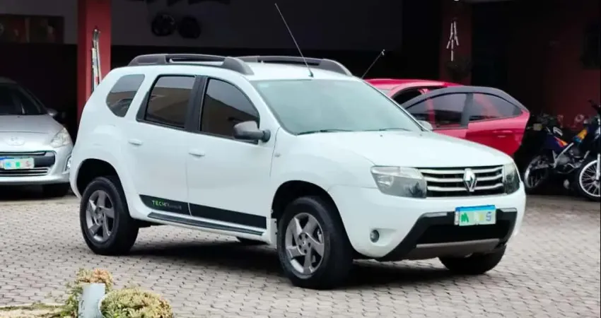 RENAULT DUSTER 20 D 4X2A 2015