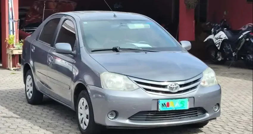 TOYOTA ETIOS SD XS 2013