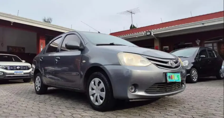 TOYOTA ETIOS SD XS 2013