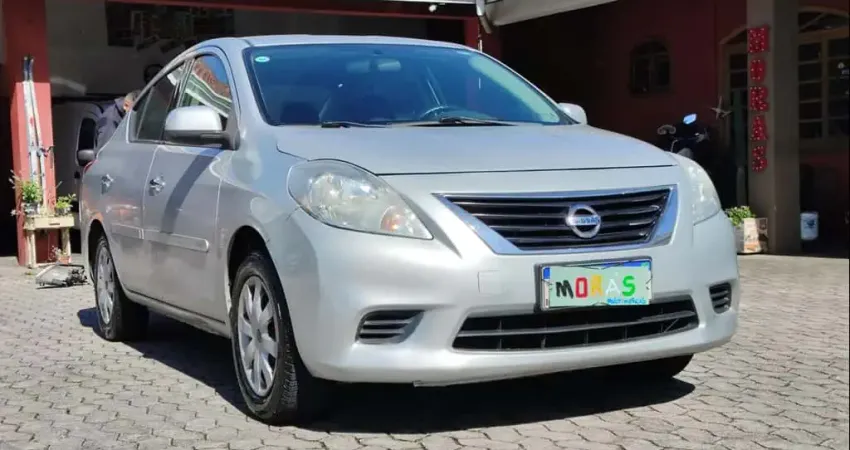 NISSAN VERSA 16SV FLEX 2014