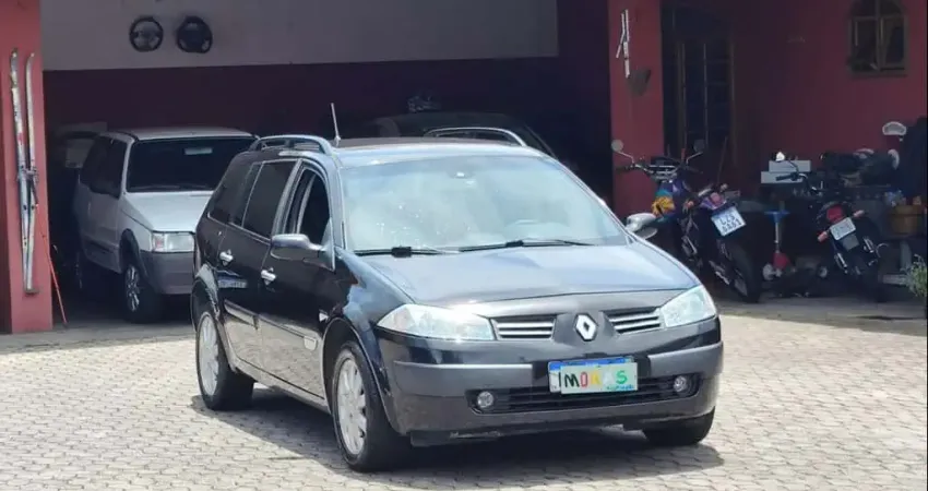 RENAULT MEGANEGT DYN 16 2011