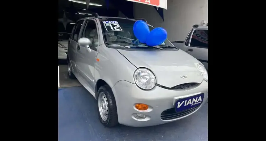 QQ 1.1/1.0 12V 69cv 5p 1.1 12V 4P 2012 CHERY