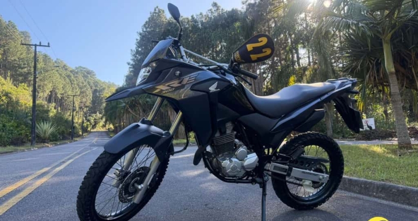 XRE 300 ABS 2022 c/ 5600 KM