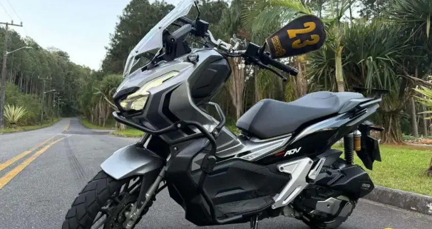 Honda ADV 150 2023 com 10 MIL KM