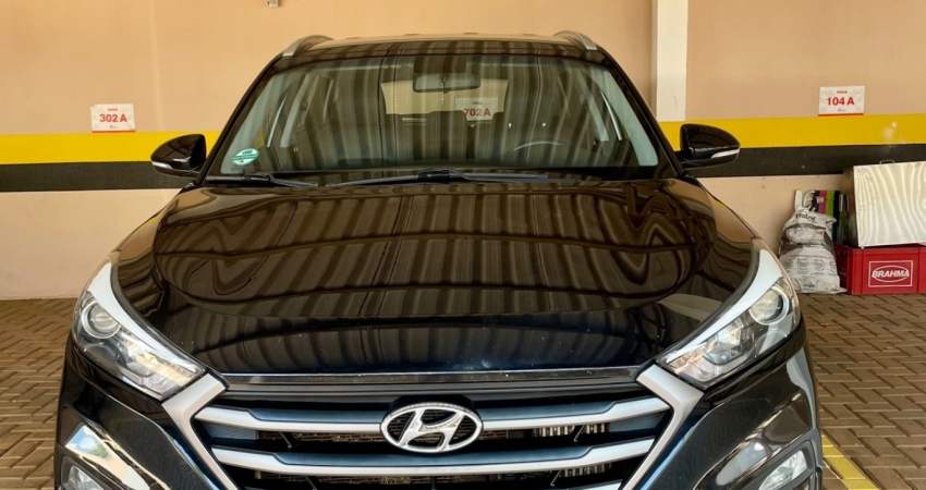 HYUNDAI TUCSON à venda.