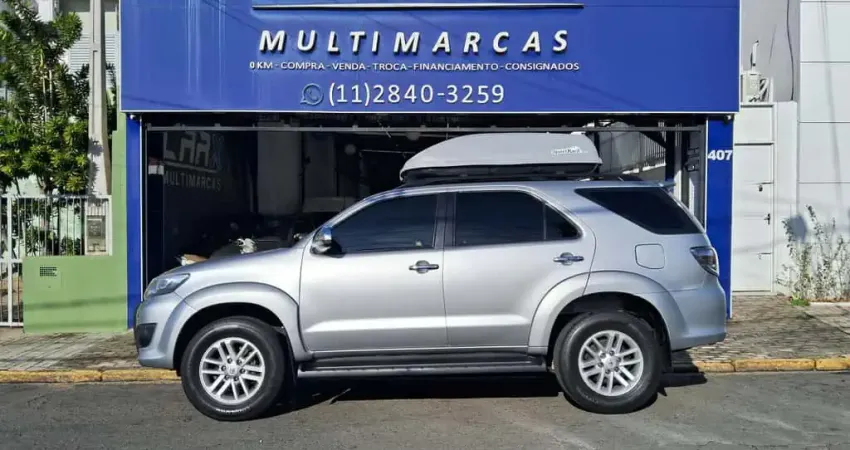 TOYOTA Hilux SW4 2.7 16V 4P FLEX SR 7 LUGARES AUTOMÁTICO
