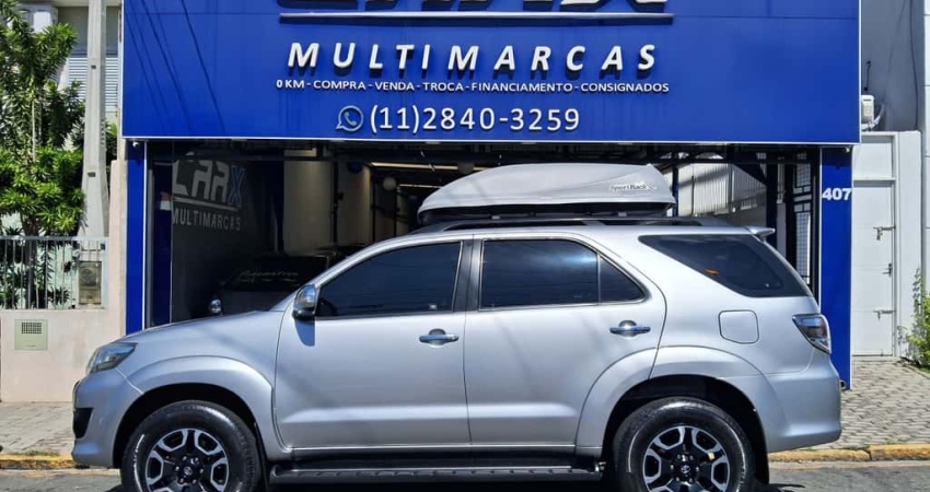 TOYOTA Hilux SW4 2.7 16V 4P FLEX SR 7 LUGARES AUTOMÁTICO