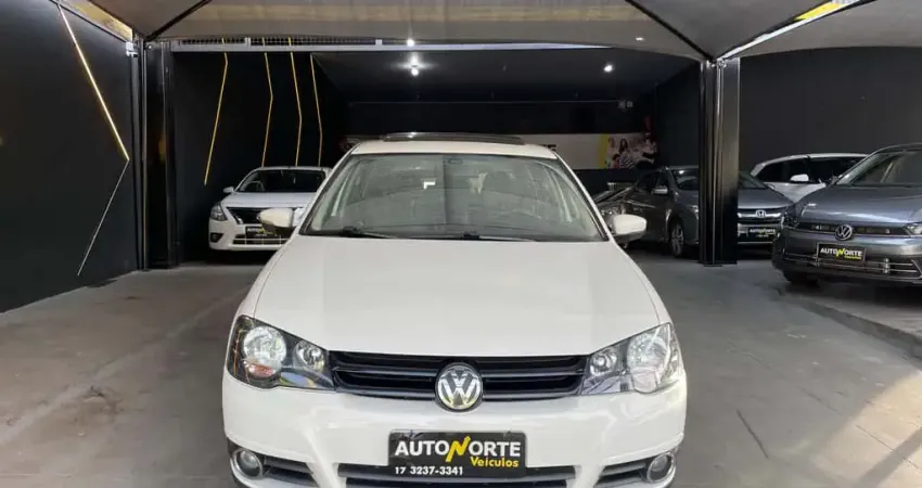 Volkswagen Golf Flex Automático