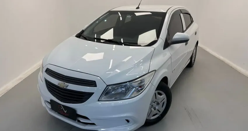 CHEVROLET ONIX 1.0 LS 2015 COMPLETO AR CONDICIONADO VIDRO E DIREÇÃO 