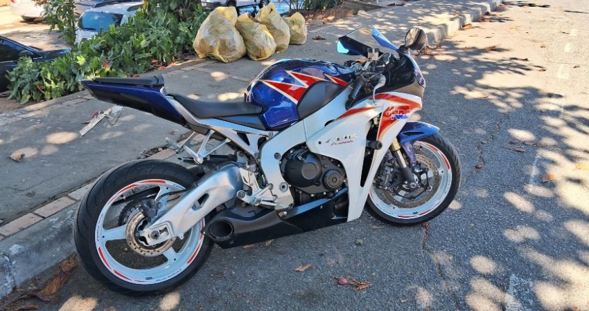 HONDA CBR 1000 RR
